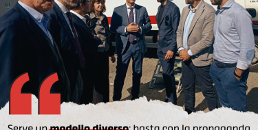 Sopralluogo in via Traves: basta propaganda, serve un modello diverso di accoglienza